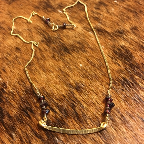 Hand hammered Necklace Gold Bar with Garnet Pieces - Picture 1 of 2